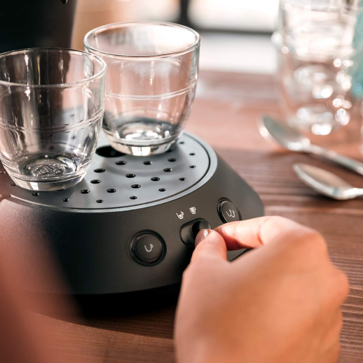 Machine à Café à Dosettes Noir Intense – Crème Plus, Boost d'Arômes & Sélecteur d'Intensité (CSA210/61)